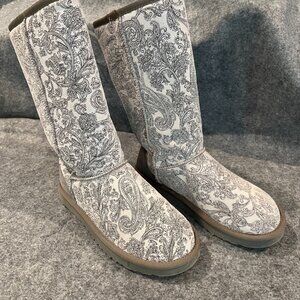 UGG women's classic tall boot in paisley grey w white background sz 7